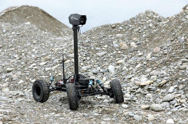 L&rsquo;armée française s&rsquo;intéresse à Stamina, un robot autonome capable de suivre un itinéraire sans GPS