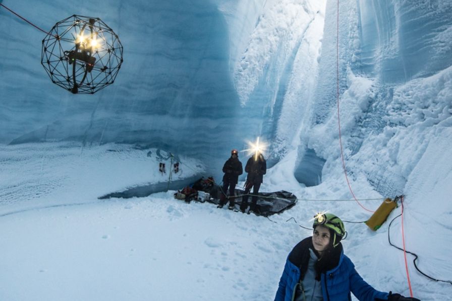 [L&rsquo;industrie c&rsquo;est fou] Des scientifiques explorent les profondeurs gelées du Groenland… grâce à un robuste mini-drone – L&rsquo;industrie c&rsquo;est fou