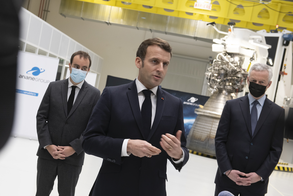 ArianeGroup : visite d&rsquo;Emmanuel Macron et signature d’un contrat avec le CNES pour les essais du nouveau moteur Prometheus