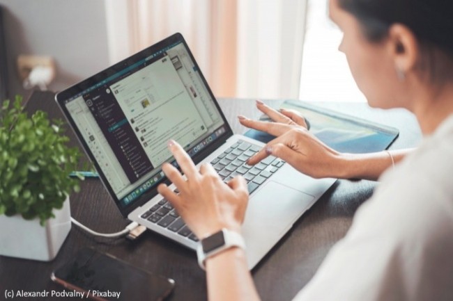 Le travail hybride loin de faire l&rsquo;unanimité en France