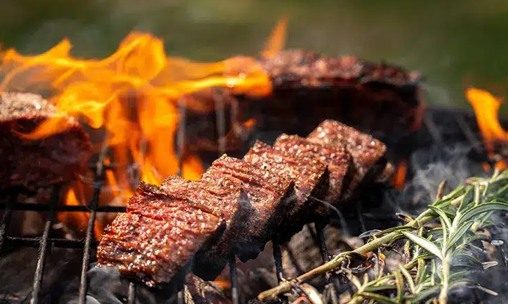 Redefine Meat et sa viande imprimée en 3D débarquent dans les supermarchés européens