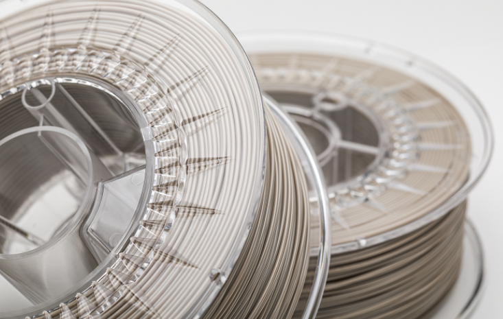 Révolutionner la fabrication additive : une plongée en profondeur dans l&rsquo;impression hybride et multi-matériaux avec les PAEK