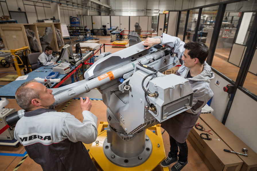 Les missiles Mistral se vendent à la pelle grâce aux achats groupés européens