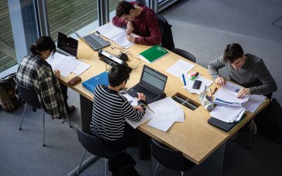 Les écoles d&rsquo;ingénieurs qui offrent les meilleurs salaires de sortie en 2025 sont…