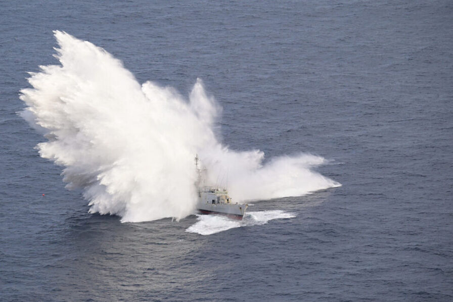 Une torpille F21 coule un ancien patrouilleur en mer français lors d&rsquo;un essai grandeur nature