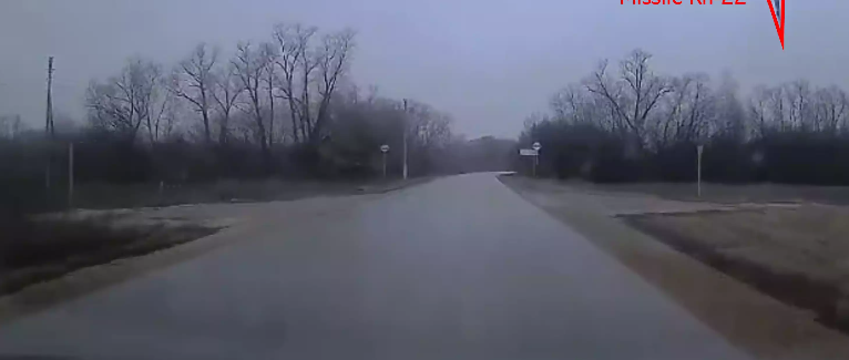 Un missile russe tiré vers l&rsquo;Ukraine tombe sur un village russe