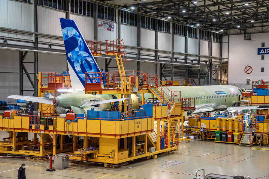 «Quand on a une poule aux œufs d’or, on ne la rend pas malade», lance le patron d’Airbus à l’Etat