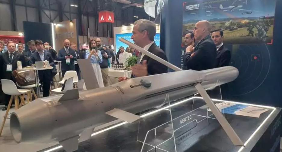 Aertec dévoile sa bombe planante pour drones