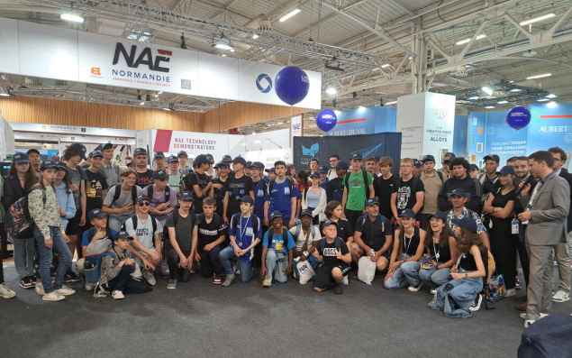 NAE emmène 2 000 collégiens et lycéens au Bourget