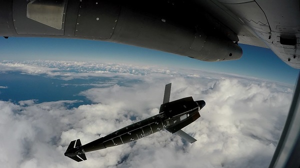 La portée de l’armement air-sol modulaire utilisé par le Rafale va doubler grâce à l’ajout d’un petit réacteur